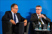 Foto Frank-Jürgen Weise und Thomas de Maizière